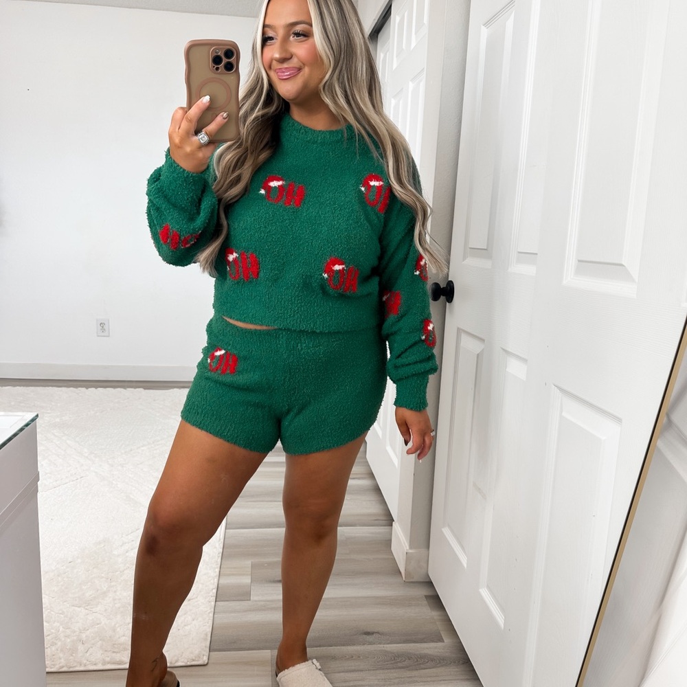 Green and Red Knit Sweater and Shorts Set